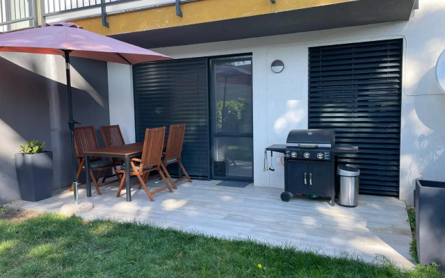 Sunny apartment on the lakes