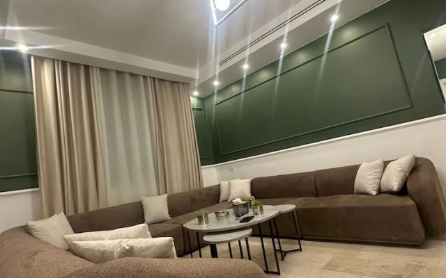 3 Bedroom Apartment Of 200 Square M With Terrace