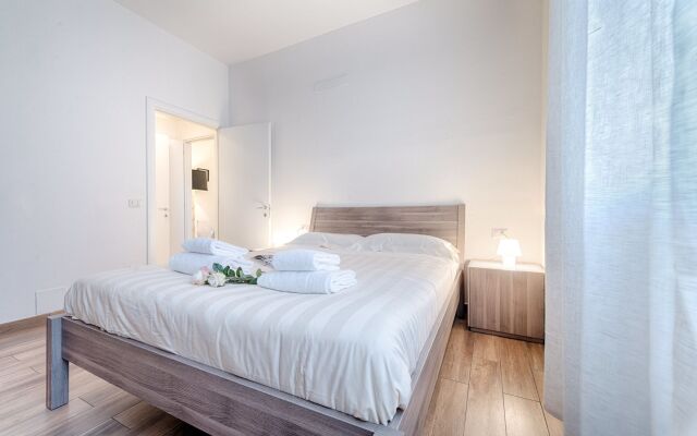 Polo Universitario by Mmega