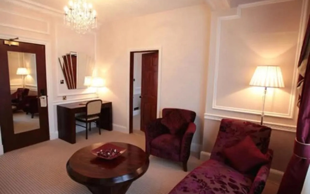 Old Palace Lodge Hotel