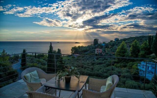 Grand View Elios
