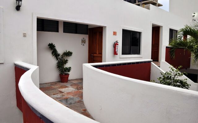 Chac Chi Hotel and Suites