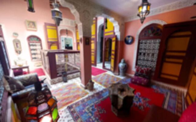 Riad Atika Mek