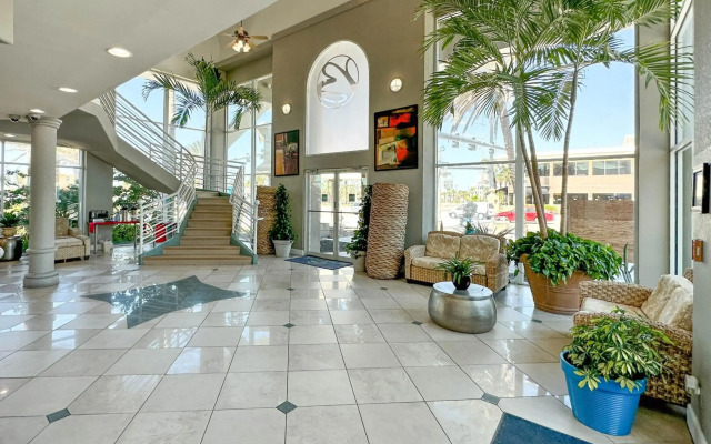 Boardwalk Inn and Suites