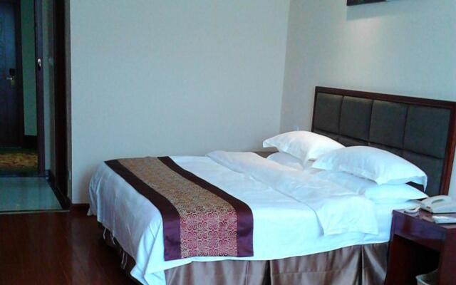 GreenTree Inn LiuAn HuoQiu County JianXing Road Express Hotel