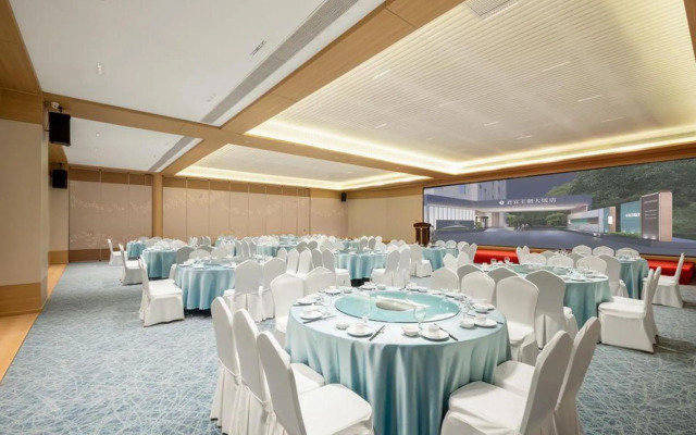 Junyi Dynasty Hotel