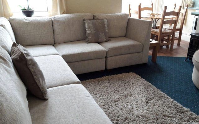 Bridle Lodge Apartments