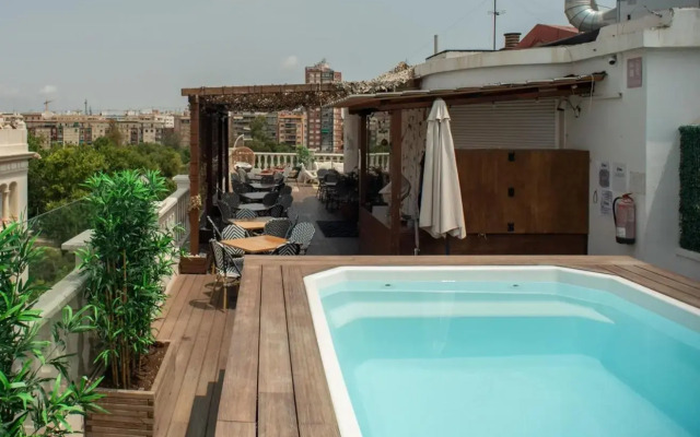 Blanq Carmen Hotel