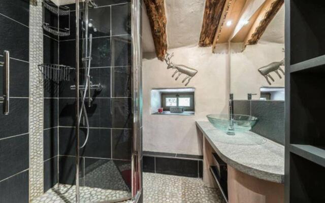 Chalet 1728 - la Reculaz - 2 Minutes From Val D'isere by Free Shuttle Bus