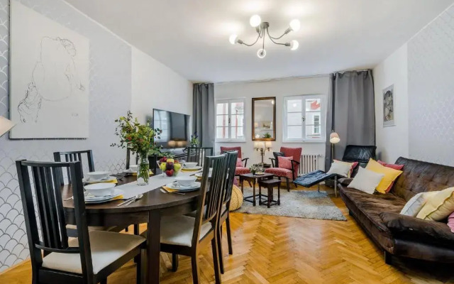 Old Town Charming Apartments