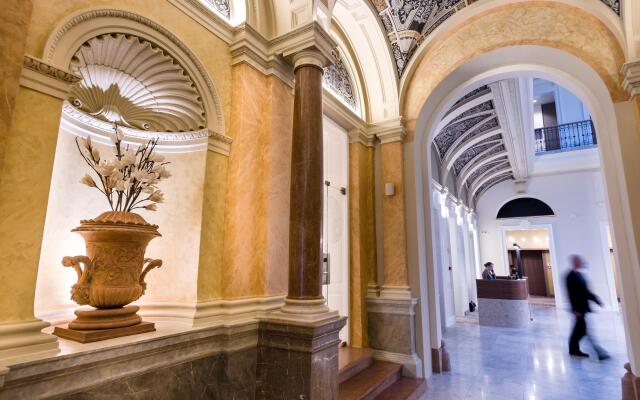 Hotel Moments Budapest