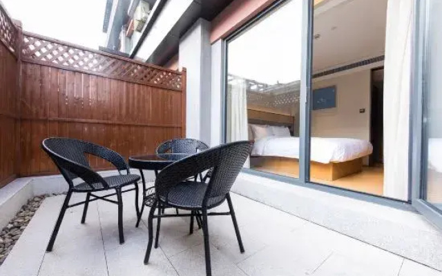 JI Hotel (Shanghai Longbai Xincun Subway Station)