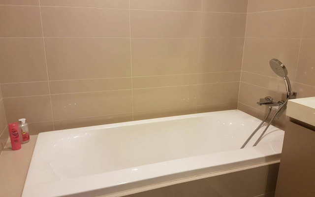 Bangkok Luxury Suites Pyne