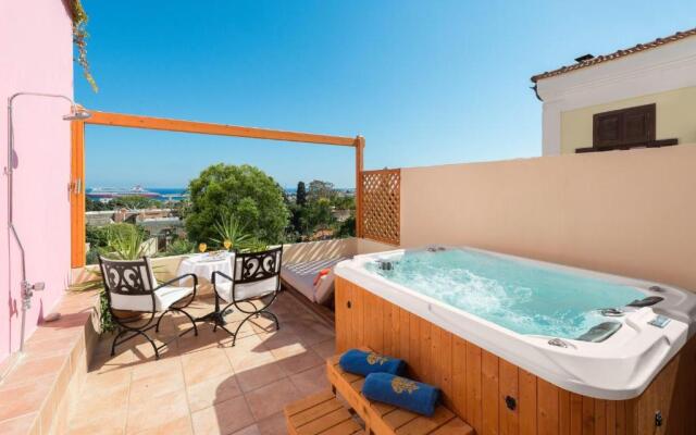 Nikos Takis Fashion Boutique Hotel