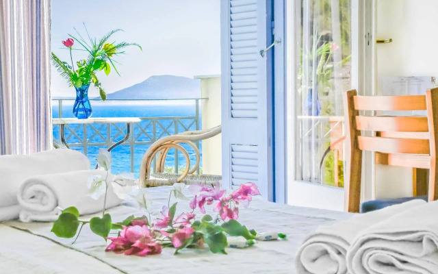 Armonia Bay Hotel