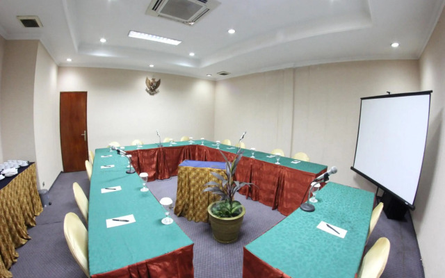 Puri Jaya Hotel