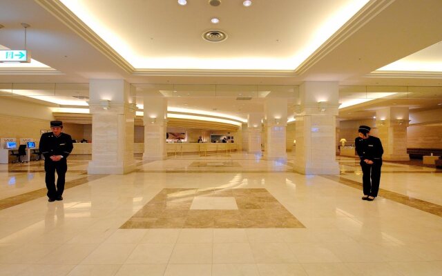 Rusutsu Resort Hotel & Convention