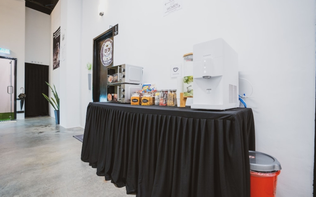 Hashtag.Capsule.Hostel