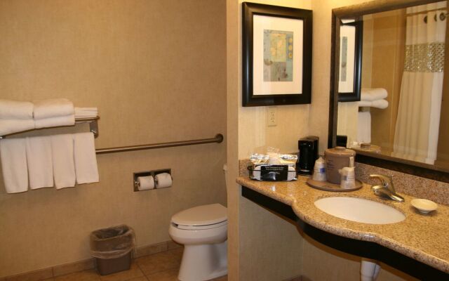 Hampton Inn & Suites Barstow