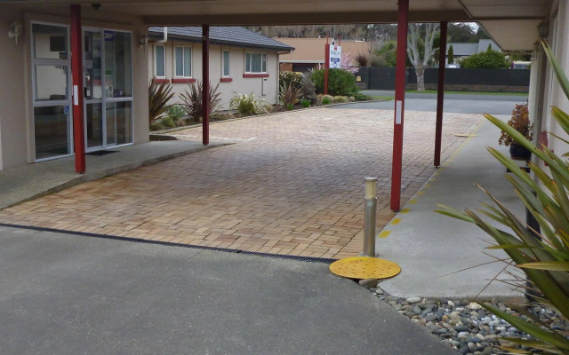 Heritage Court Motel