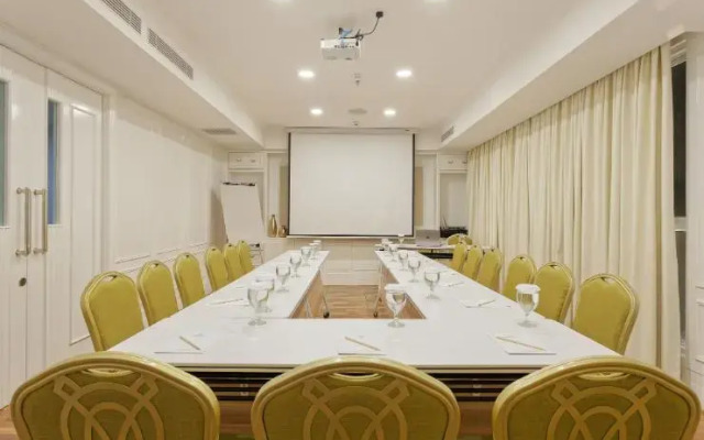 Daima Norwood Hotel