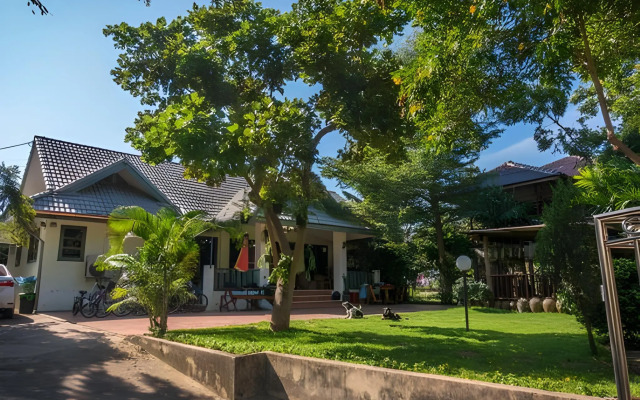 Plus Hostel Ayutthaya