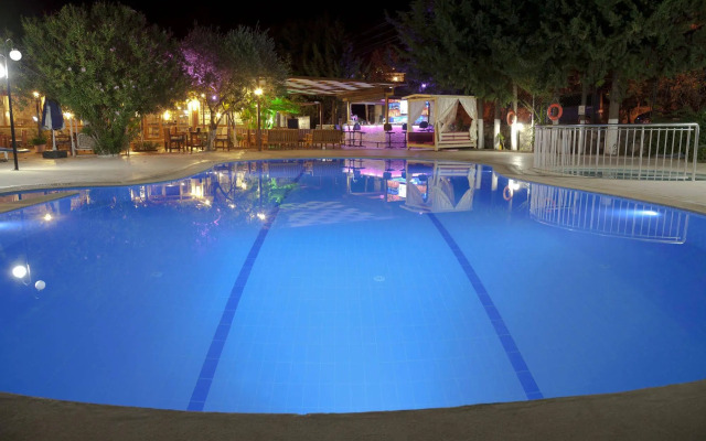 Gokcen Hotel & Apartments