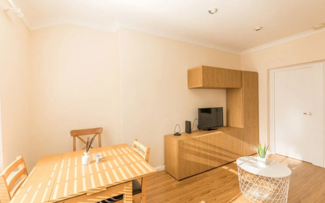 The Martlett Court Residence II