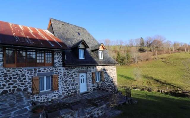 House With 3 Bedrooms in Saint-clément, With Wonderful Mountain View a