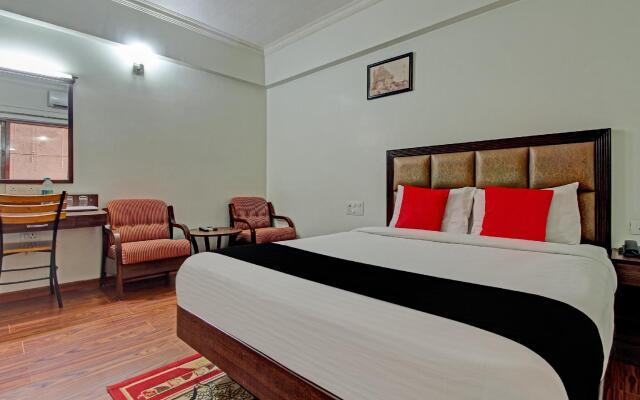 CAPITAL O75673 S K Suites
