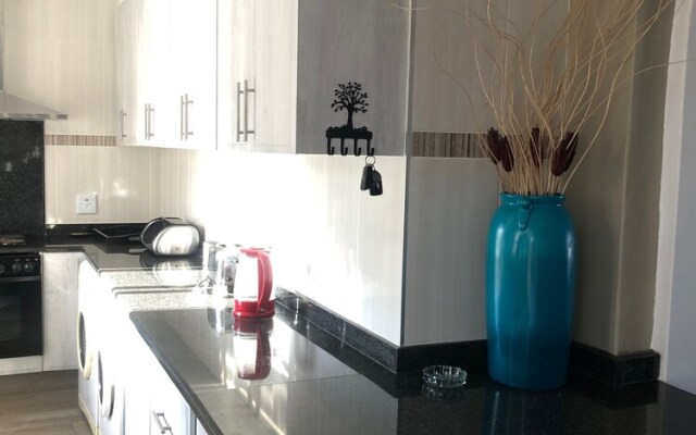 Caribbean Estates Villa & Apt