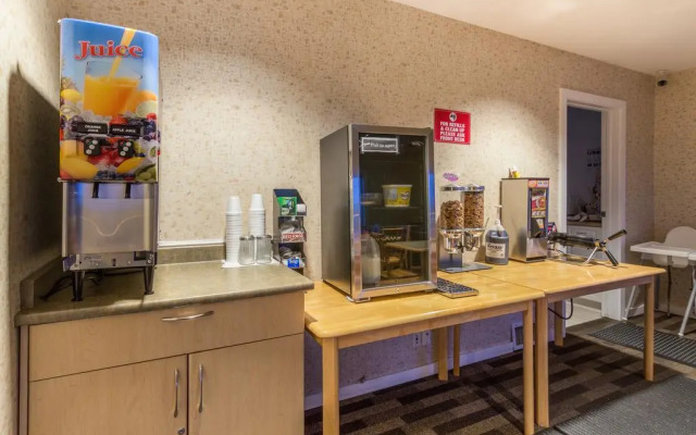 Canadas Best Value Inn Chinook Station