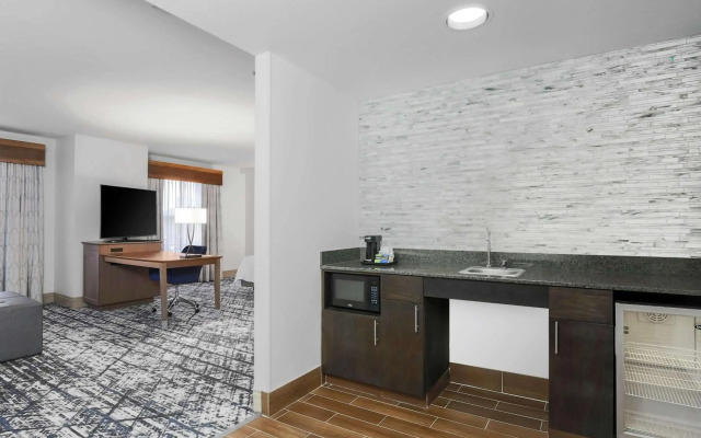 Hampton Inn & Suites Austin Downtown