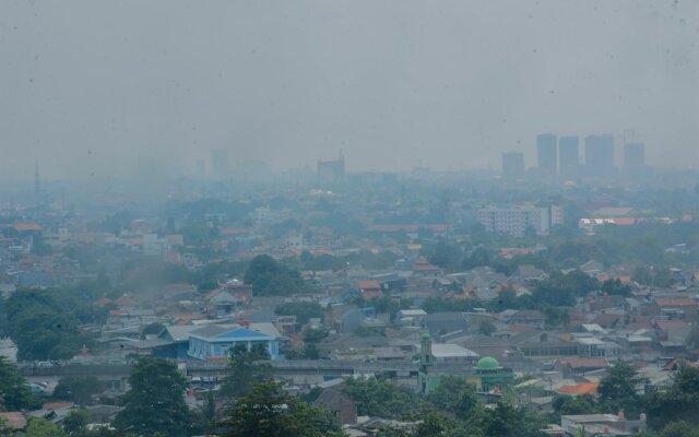 Great 2BR at Pancoran Riverside Apartment