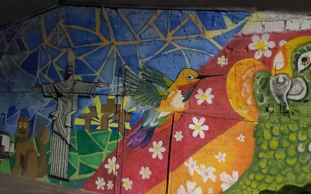 Mom's house colombia