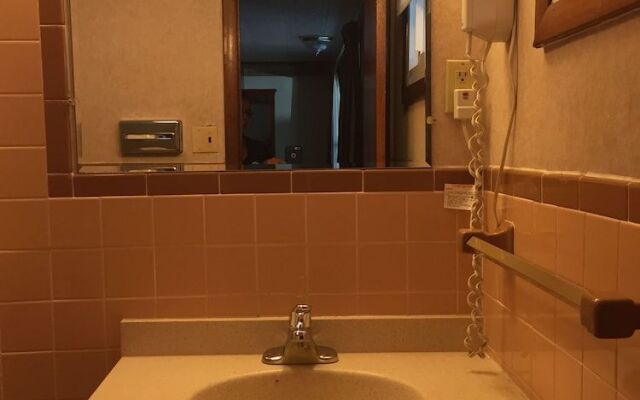 Fairbridge Inn Express