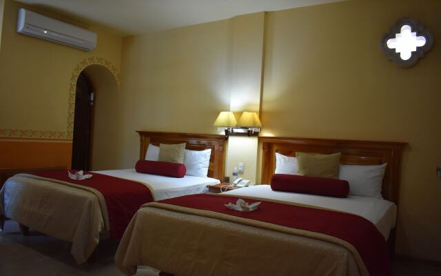 Cancun International Suites