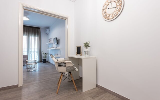 Comfy Home in Koukaki