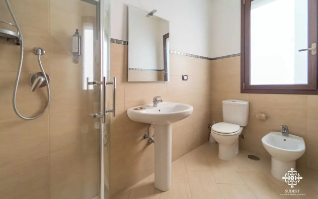 Villa Seaside - Dimora con jacuzzi a 200mt dal mare