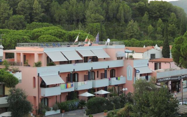 Mistral Hotel