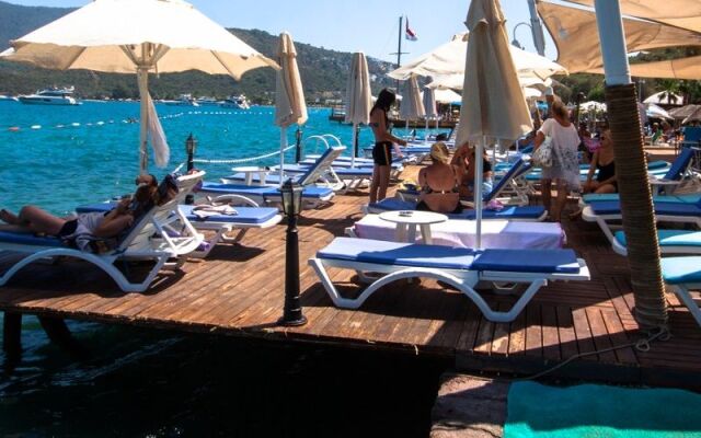 Anar Hotel