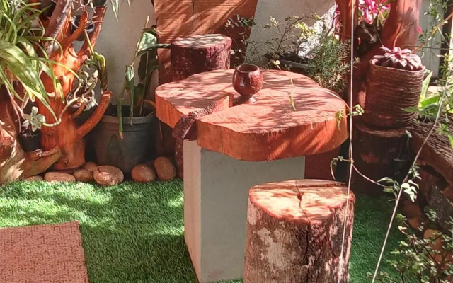 20/20 wood cabana