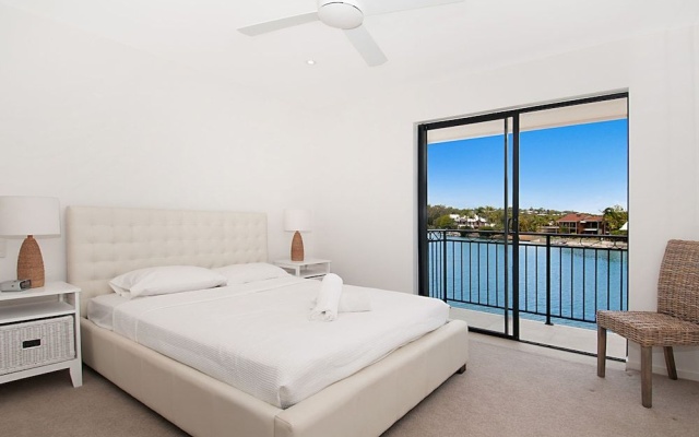 Weyba Quays – Guest Rooms – Noosa Heads