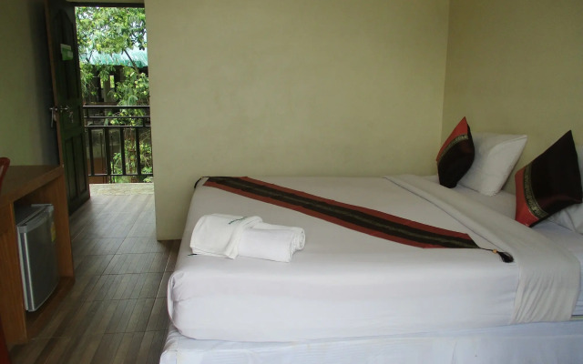 Phi Phi Green House