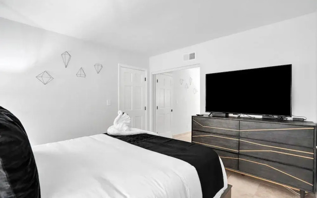 RA Suites