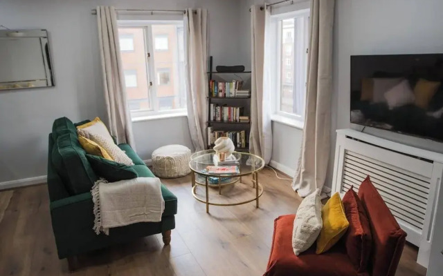Sienna Haven 2 Bed 1 Bath and Park