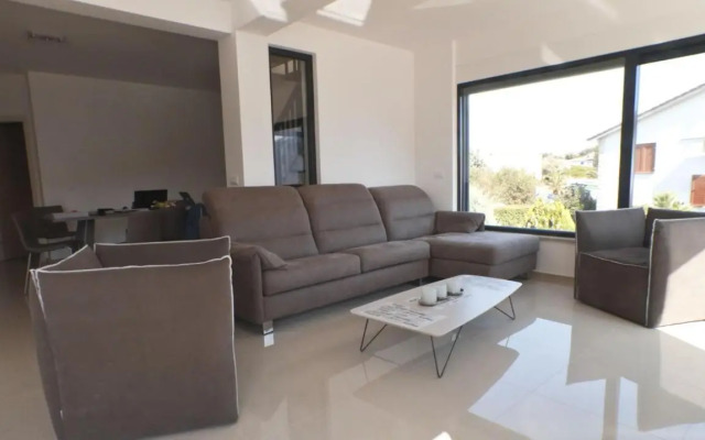 Penthouse No6