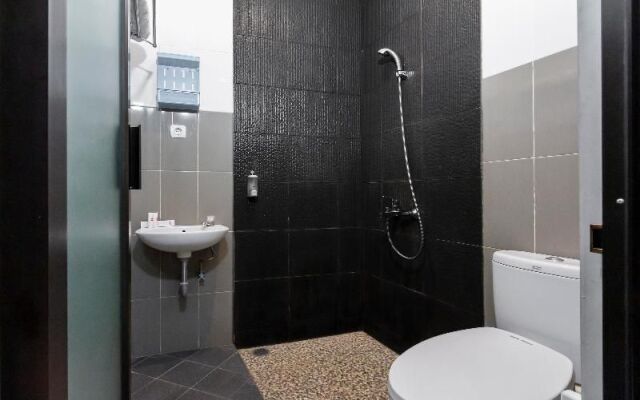 OYO 758 Rumah Leting Homestay