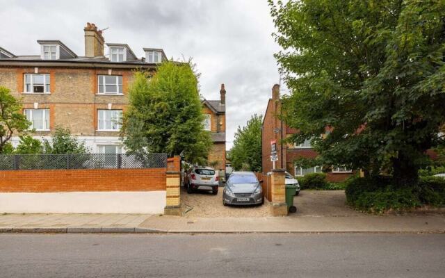 The Harrow Wonder - Modern 2bdr Flat With Parking