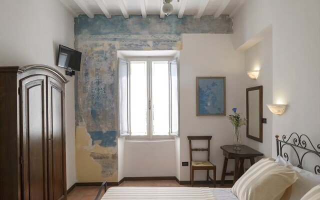Hotel Porta Marmorea